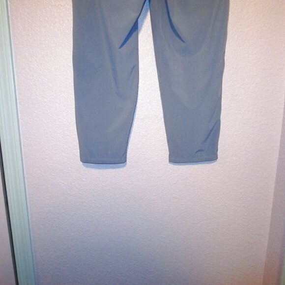 Athleta NOLITA Slim TAPERED Crop Size 4 PANTS Pull On STRETCH Travel UPF Pockets - Picture 10 of 12